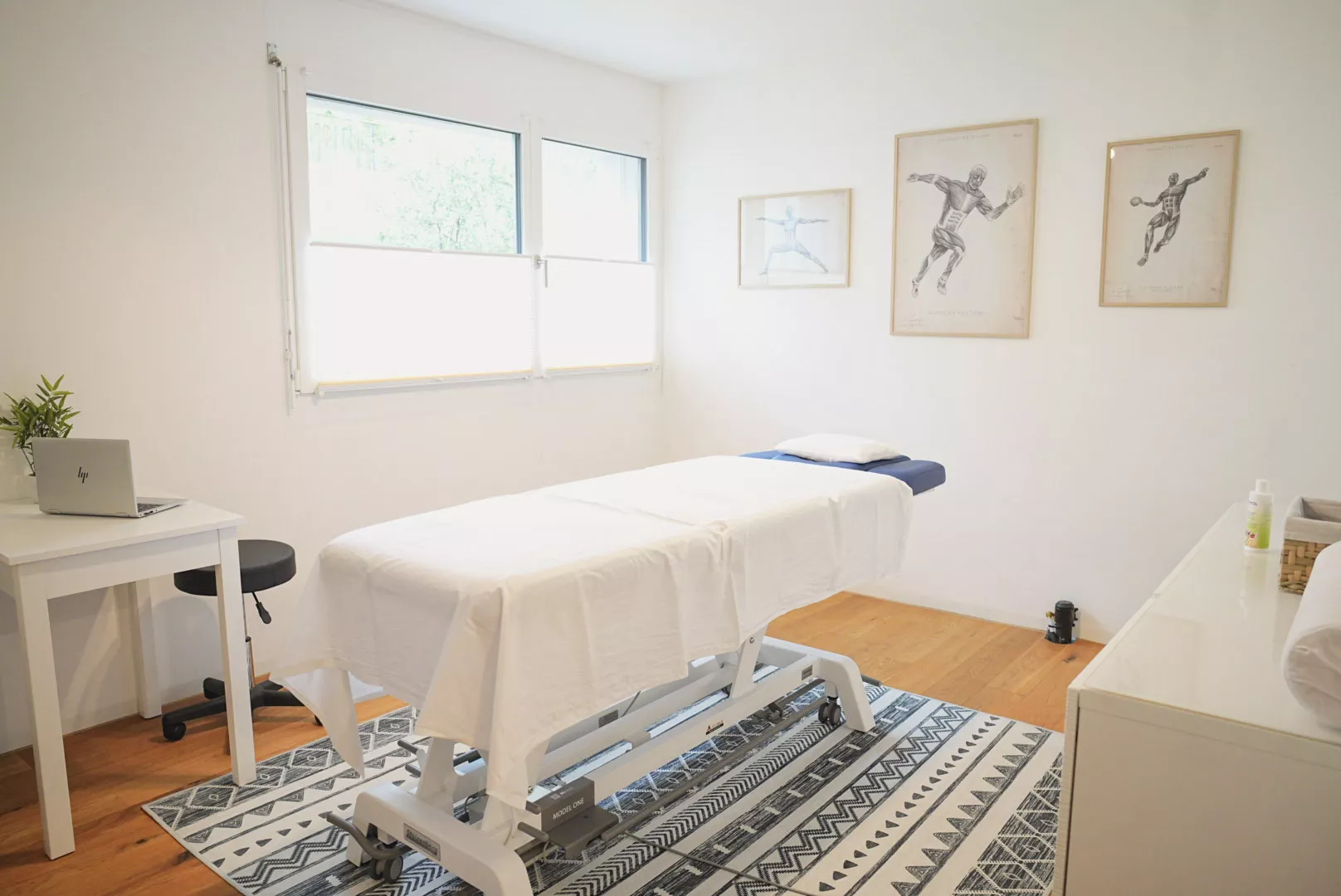 Behandlungsraum der Praxis MyoBalance in Chur